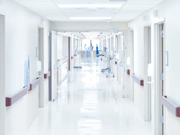 Couloir d'hôpital