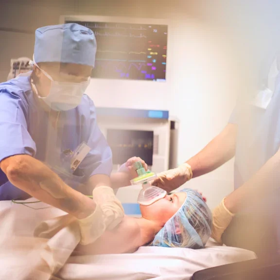 Enfant au bloc opératoire, anesthésie